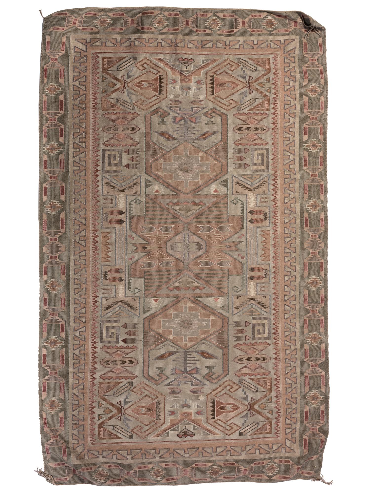 Teec Nos Pos Raised Outline Weaving / Rug