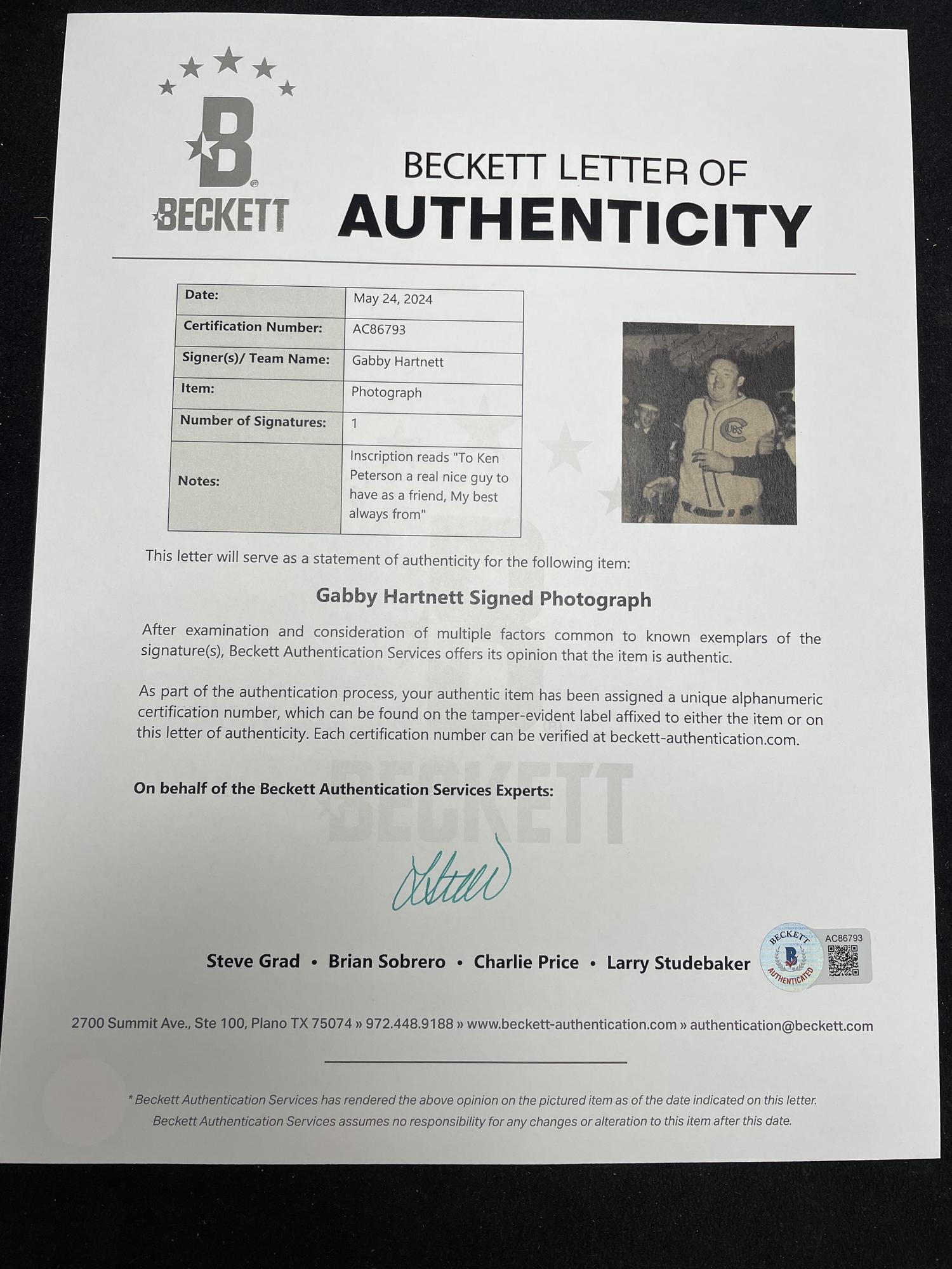 A Gabby Hartnett Signed Autograph Photo (Beckett Authentication Services)