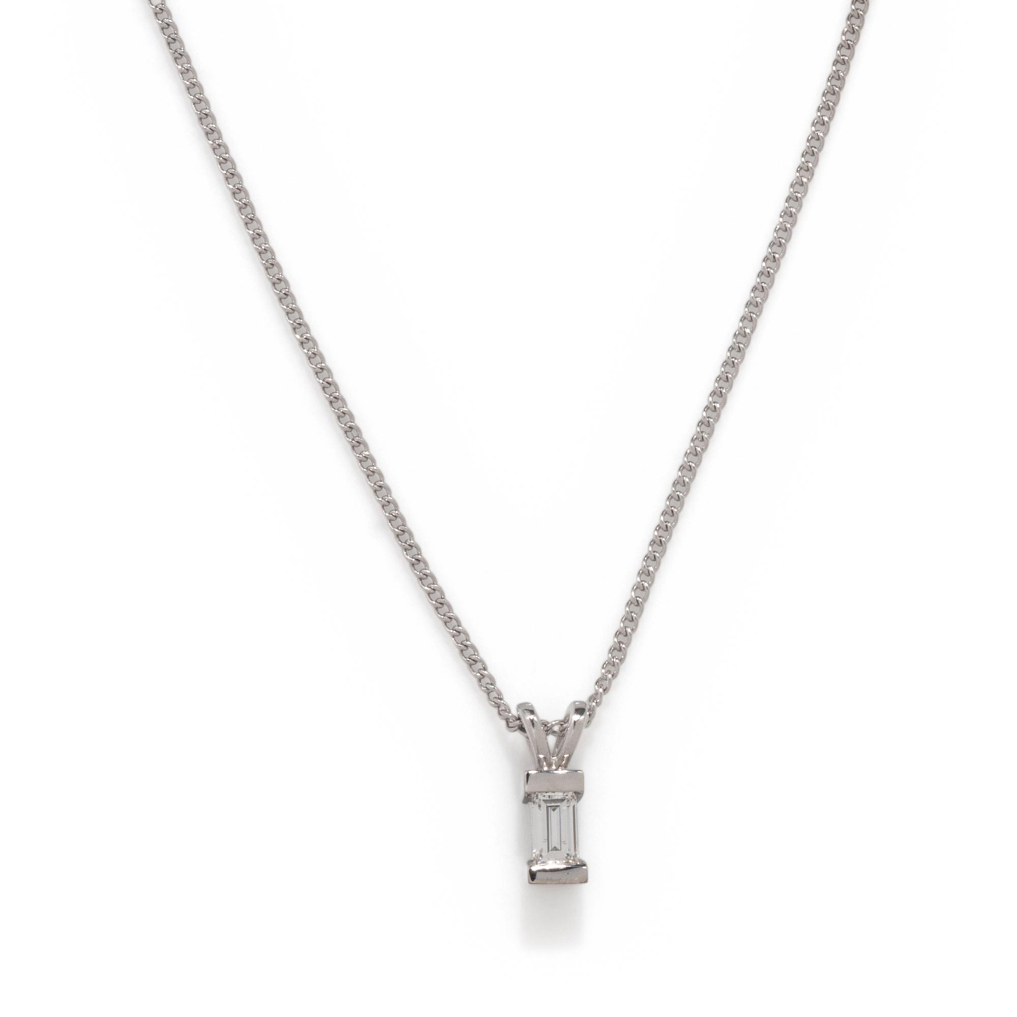 DIAMOND PENDANT/NECKLACE