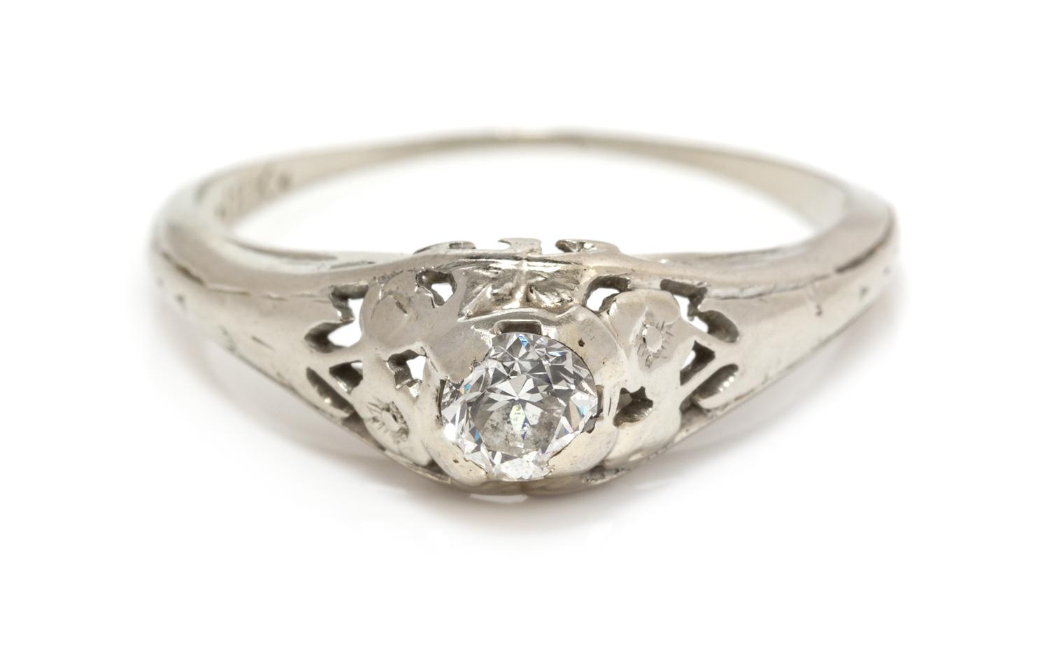 DIAMOND RING