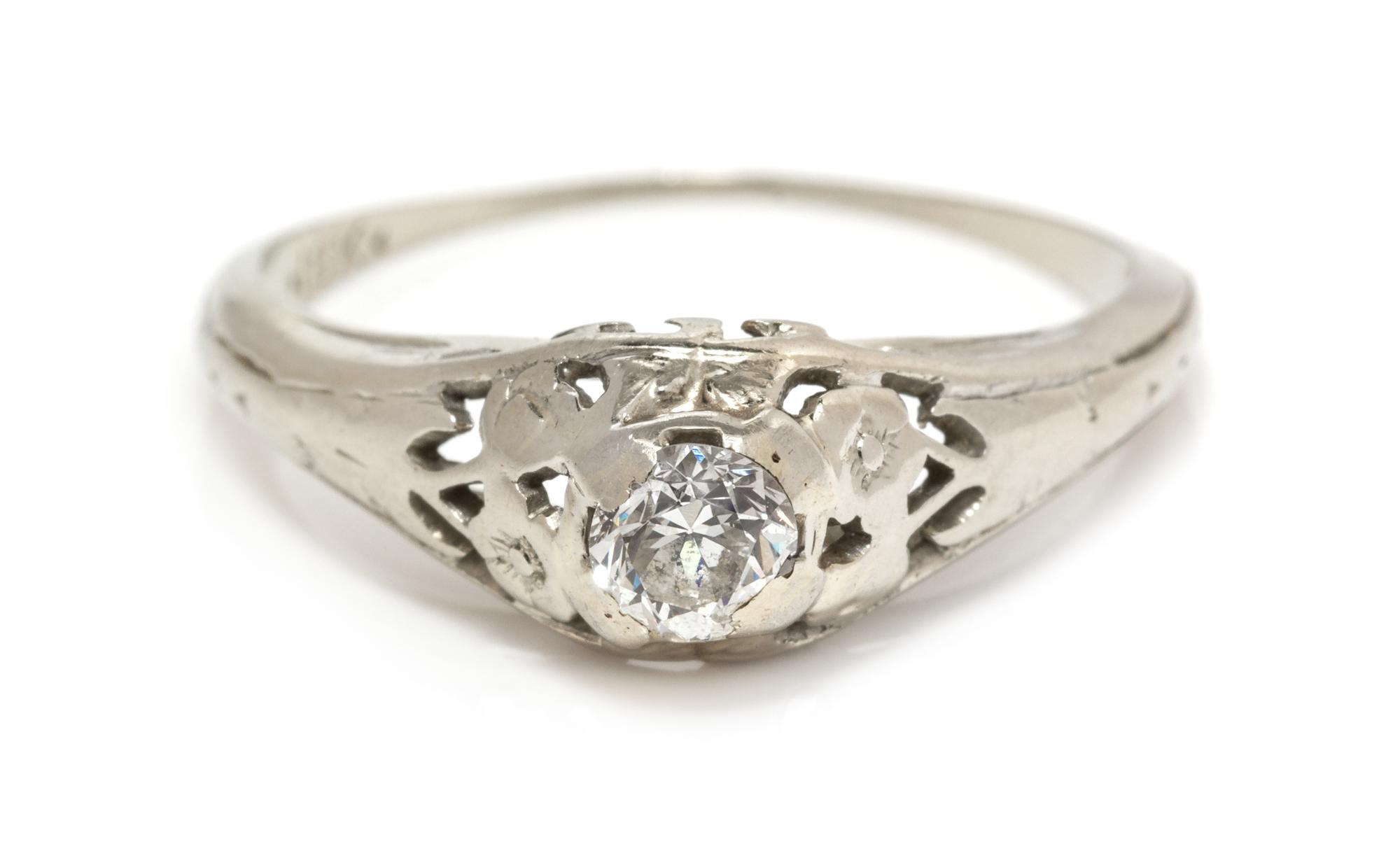 DIAMOND RING
