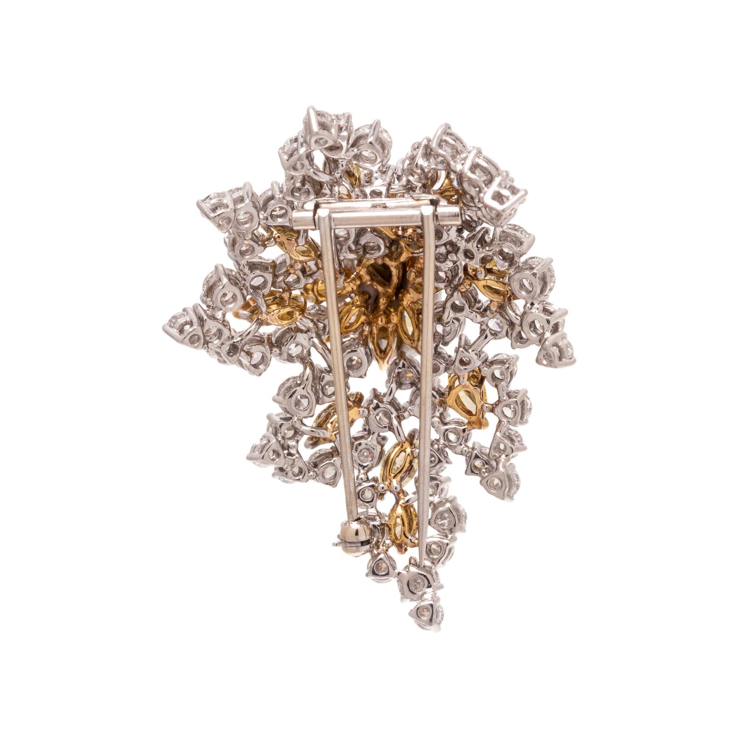 COLORED DIAMOND AND DIAMOND BROOCH