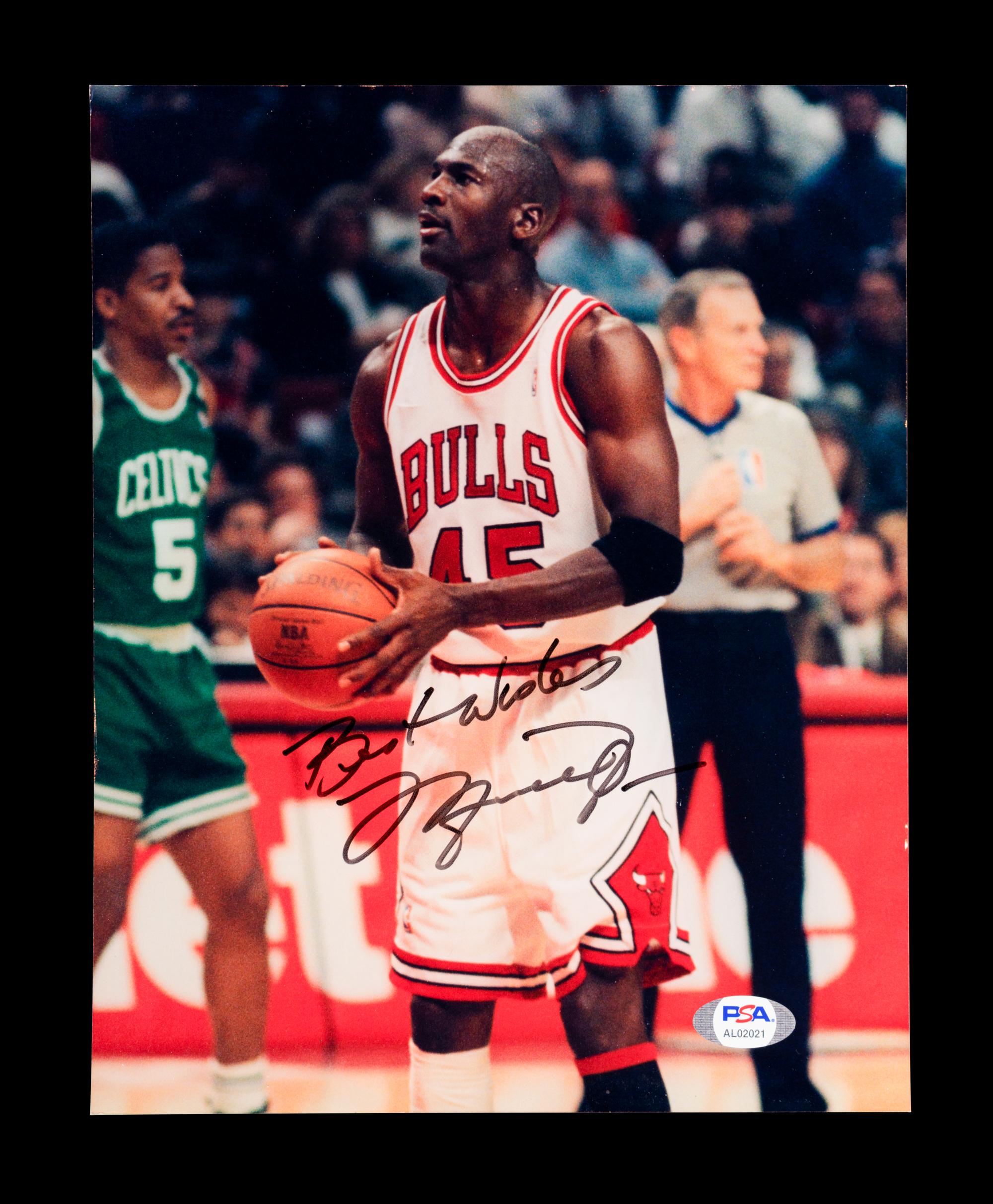 A Vintage Michael Jordan Signed Autographed Chicago Bulls 45 Jersey Photograph (PSA Authentic)