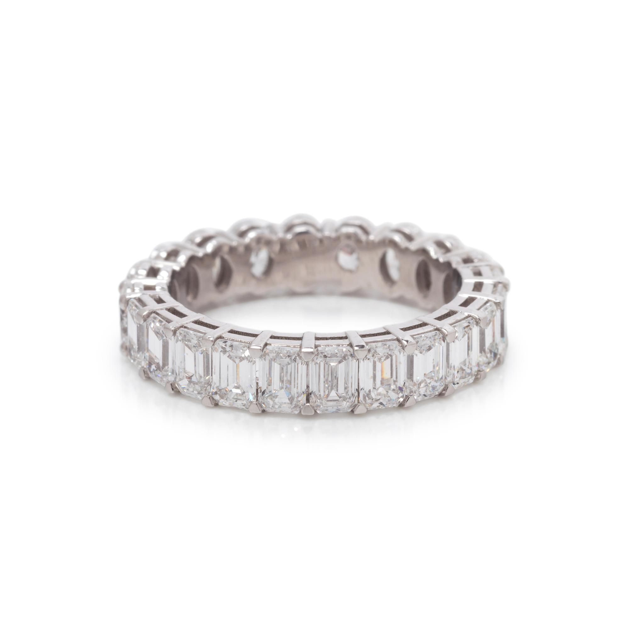 TWO-SIDED DIAMOND ETERNITY BAND