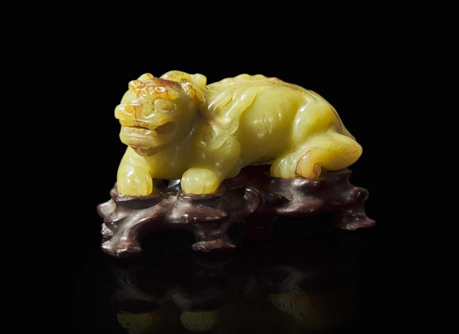 A Chinese yellow jade mythical beast 黃玉瑞獸