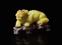 A Chinese yellow jade mythical beast 黃玉瑞獸