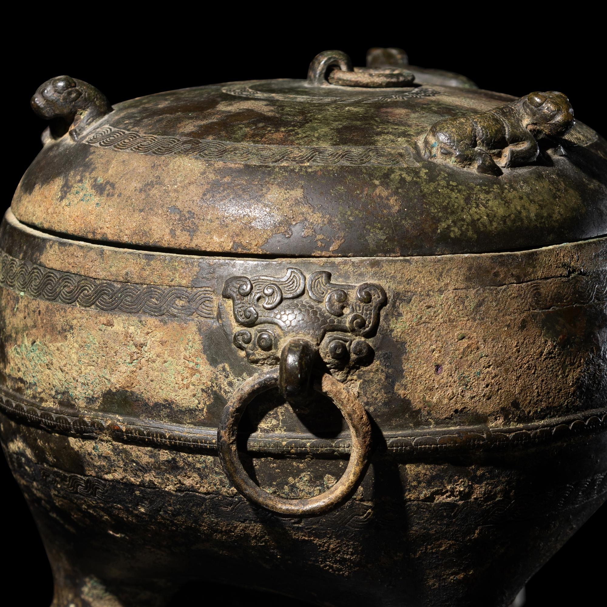A Chinese Archaic Bronze Covered Tripod Vessel, Dun, Spring and Autumn Period 春秋 青銅敦