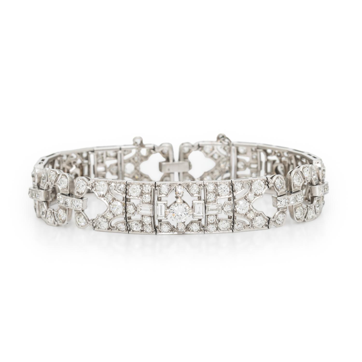 ART DECO, PLATINUM AND DIAMOND BRACELET