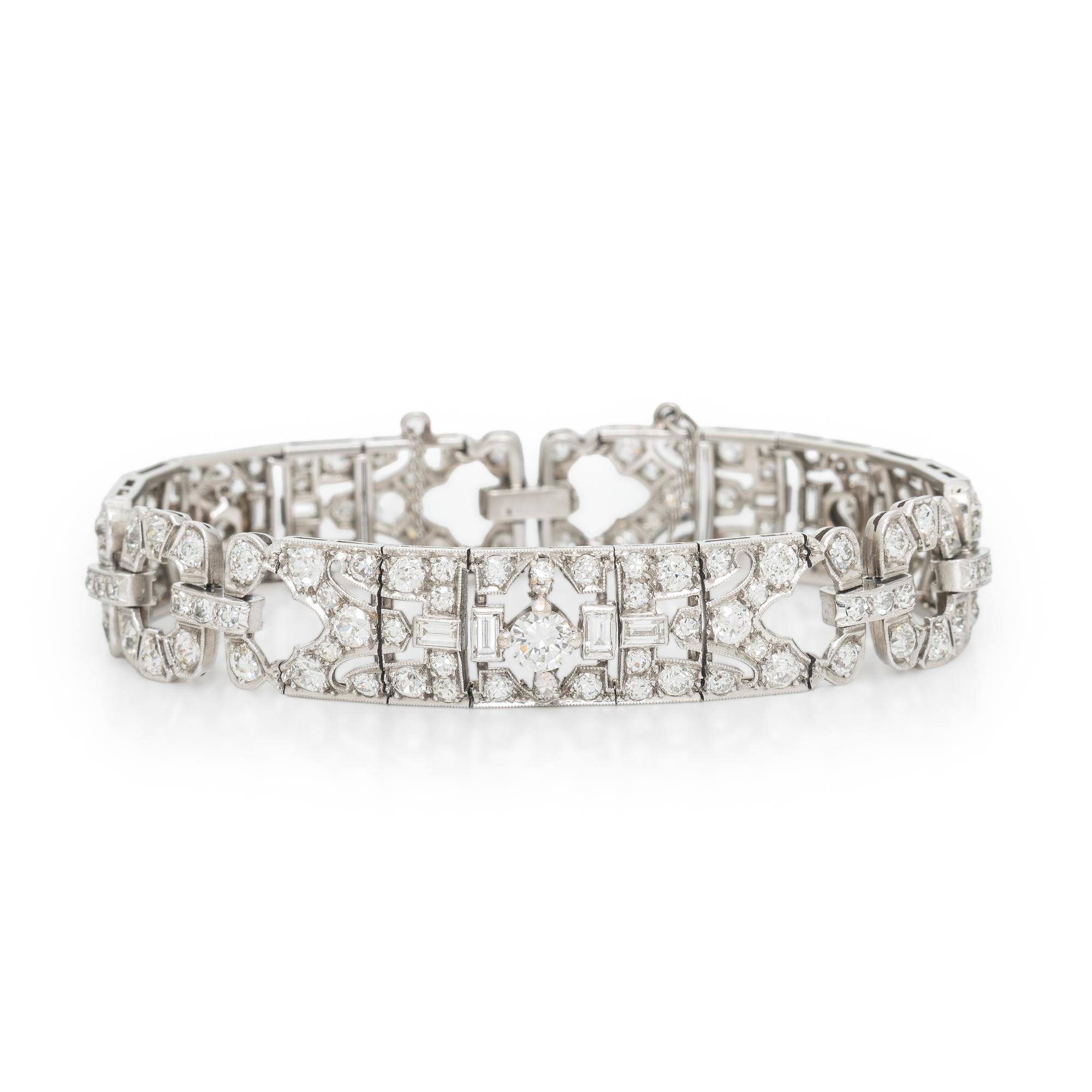 ART DECO, PLATINUM AND DIAMOND BRACELET