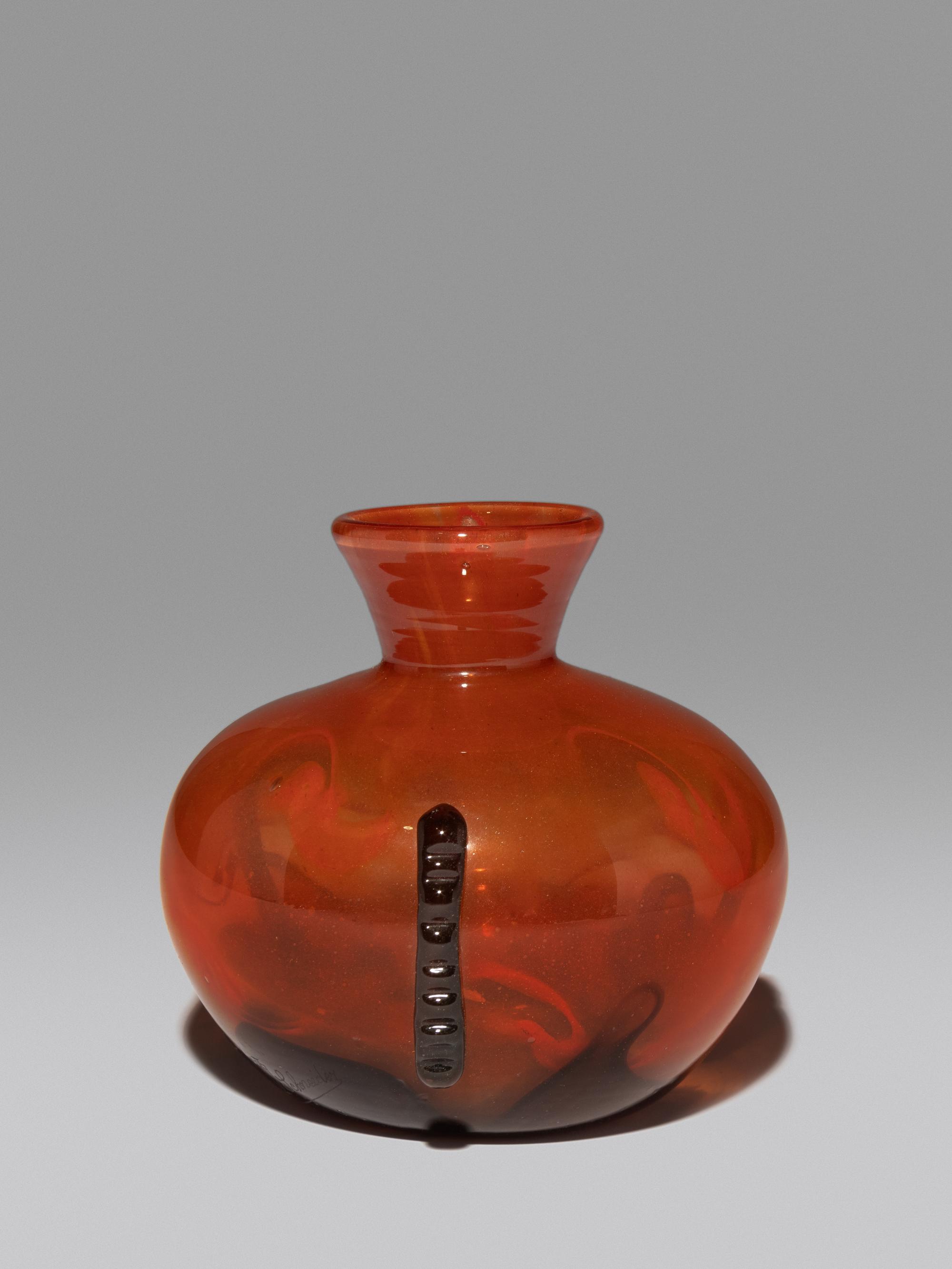 Vase, circa 1925-1930
