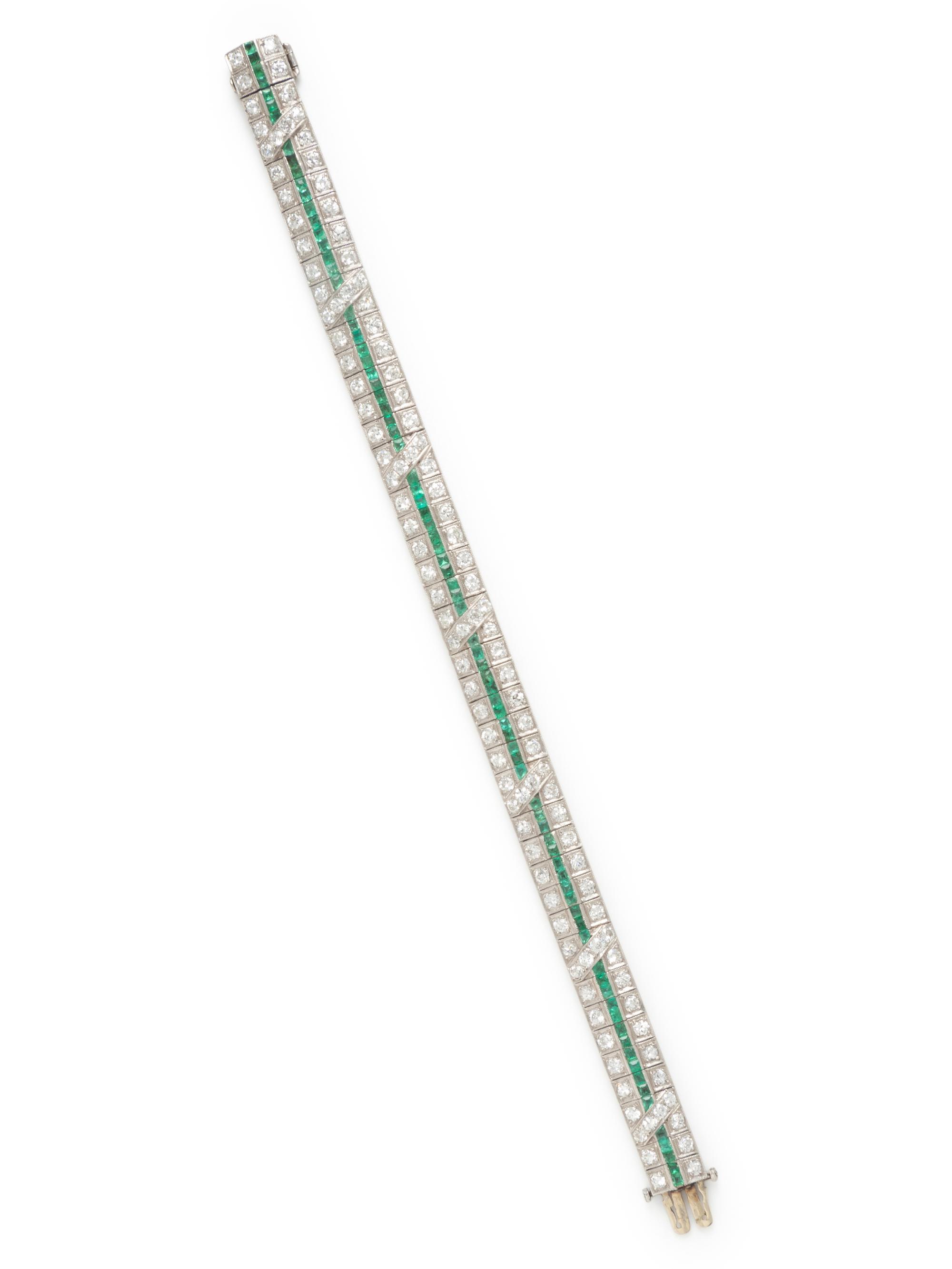ART DECO, DIAMOND AND EMERALD BRACELET