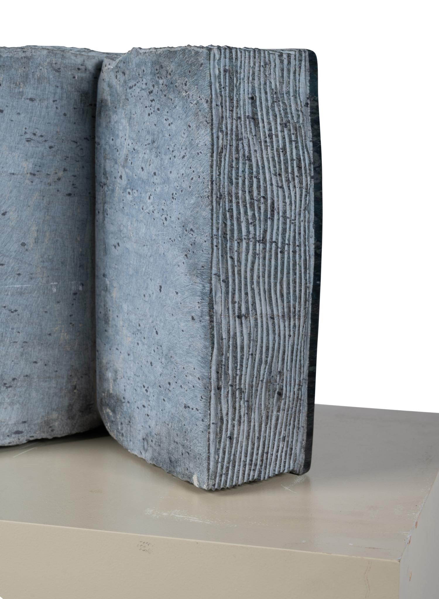 Corner-Book