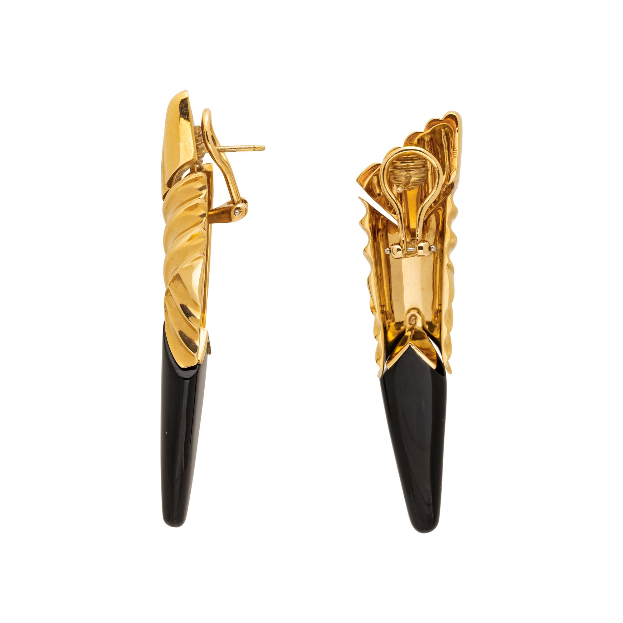 MICHAEL BONDANZA, YELLOW GOLD AND ONYX EARRINGS