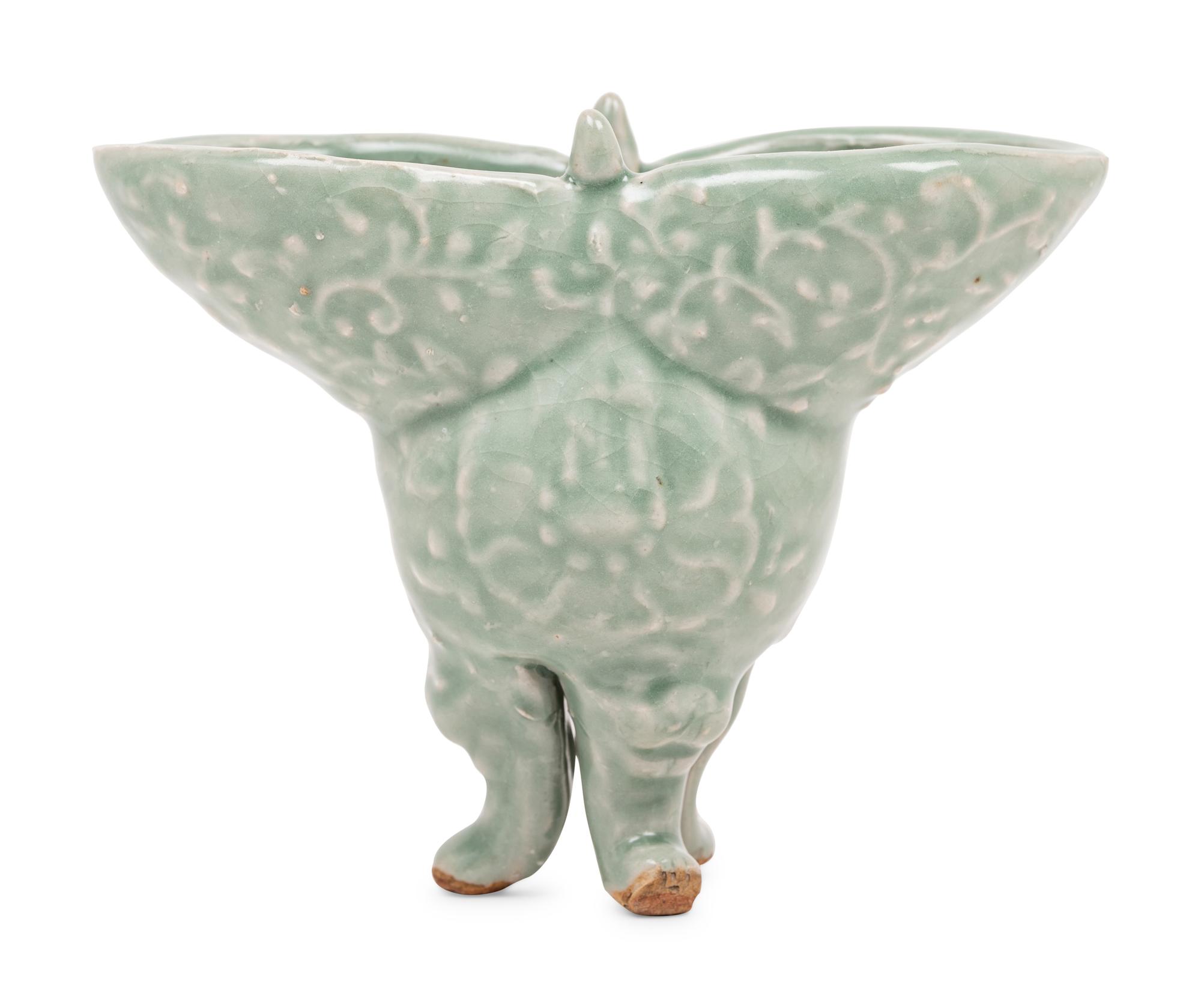 A Longquan Celadon Glazed Porcelain Jue -Form Cup