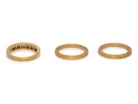 COLLECTION OF YELLOW GOLD RINGS