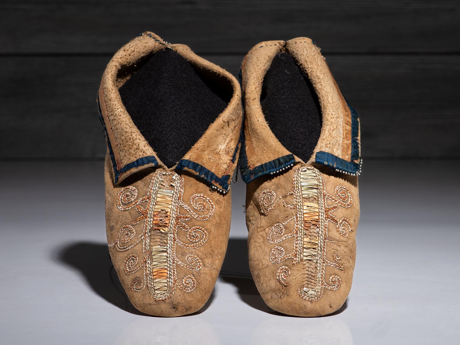 Seneca Quilled Hide Moccasins