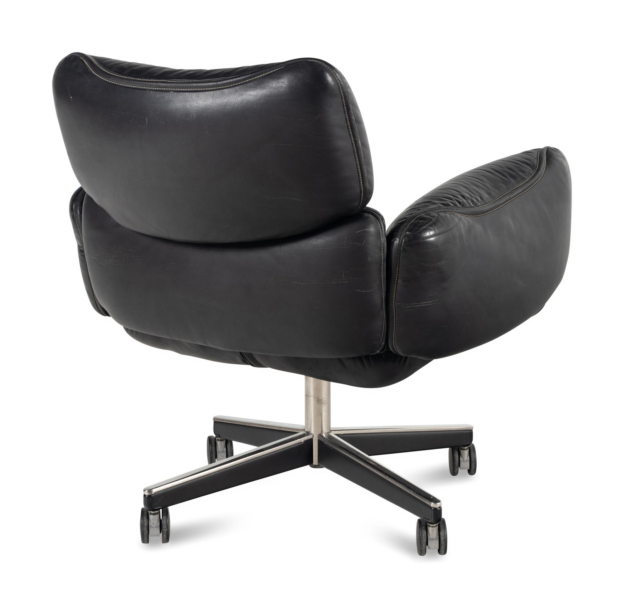 Executive Swivel Chair, c. 1974 Knoll International, USA