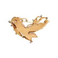 YELLOW GOLD, CORAL, SAPPHIRE AND DIAMOND FISH BROOCH