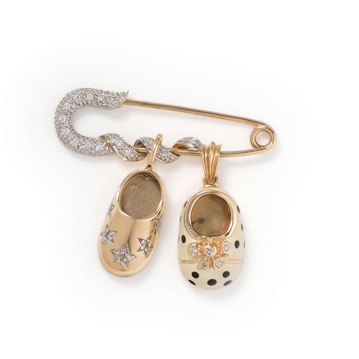 YELLOW GOLD, DIAMOND AND ENAMEL PIN AND PENDANTS
