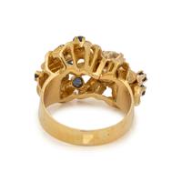 YELLOW GOLD, DIAMOND AND SAPPHIRE RING