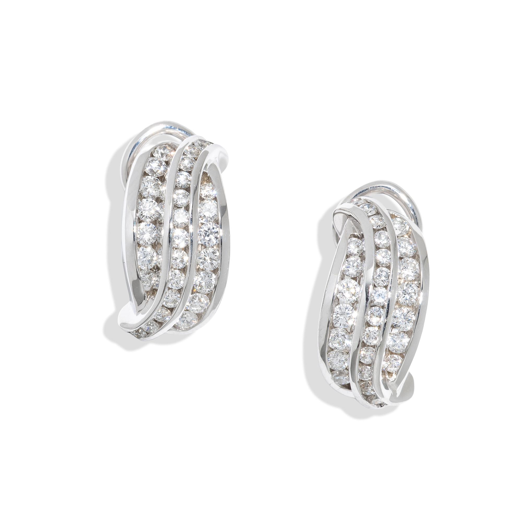WHITE GOLD AND DIAMOND EARRINGS