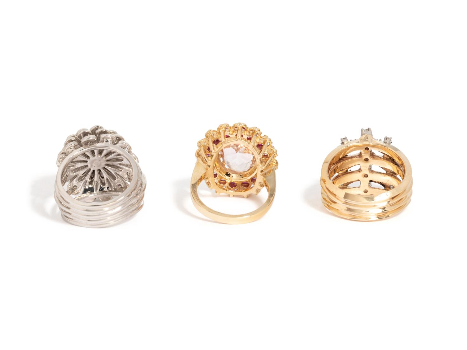 COLLECTION OF DIAMOND AND GEMSTONE RINGS