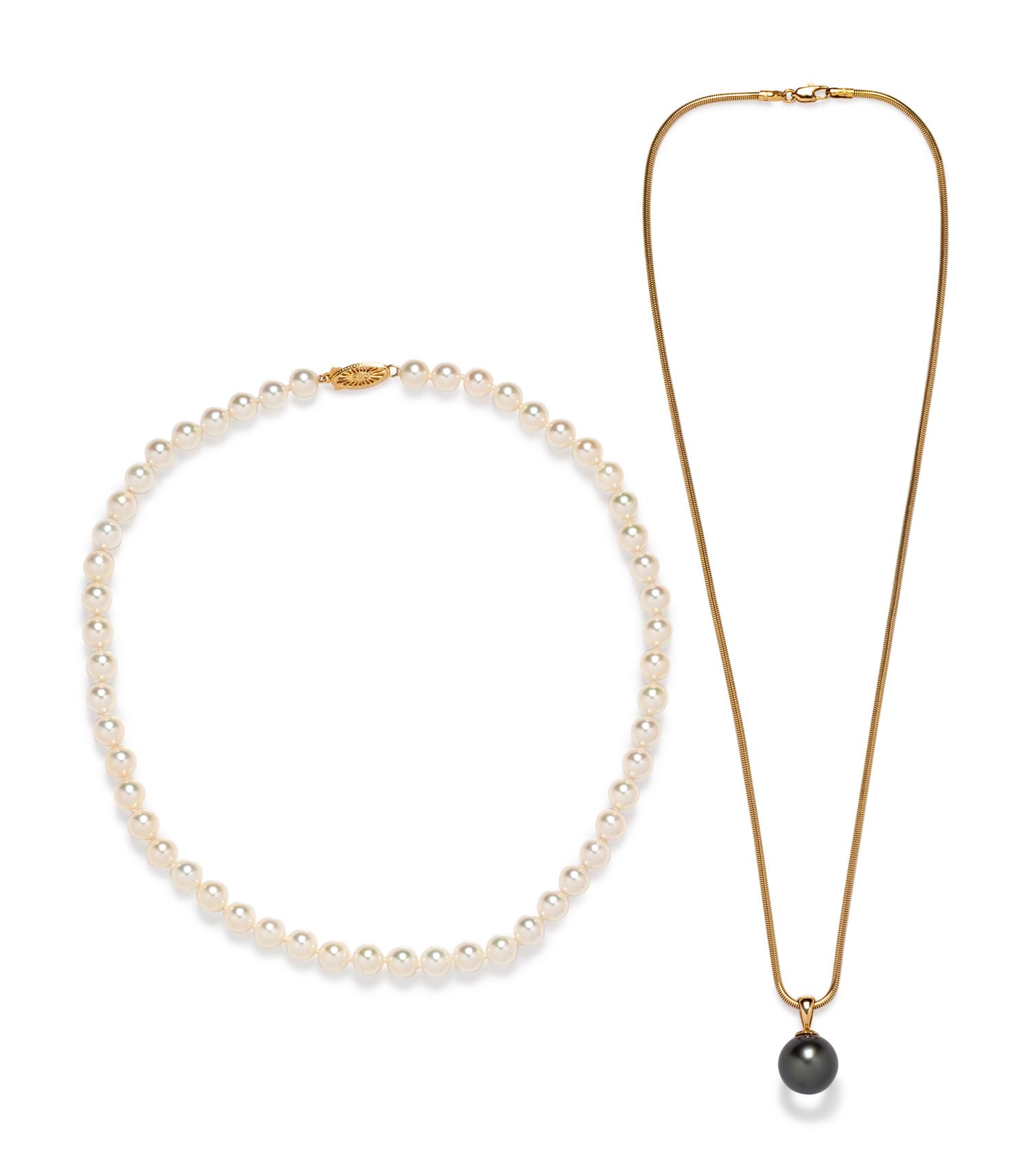 A Collection of 14 Karat Yellow Gold and Cultured Pearl Jewelry,