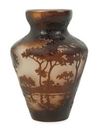 A Delatte Cameo Glass Vase — 20TH CENTURY