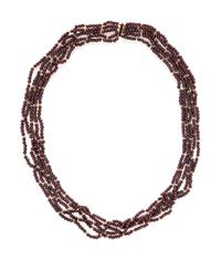 YELLOW GOLD AND MULTISTRAND GARNET BEAD NECKLACE