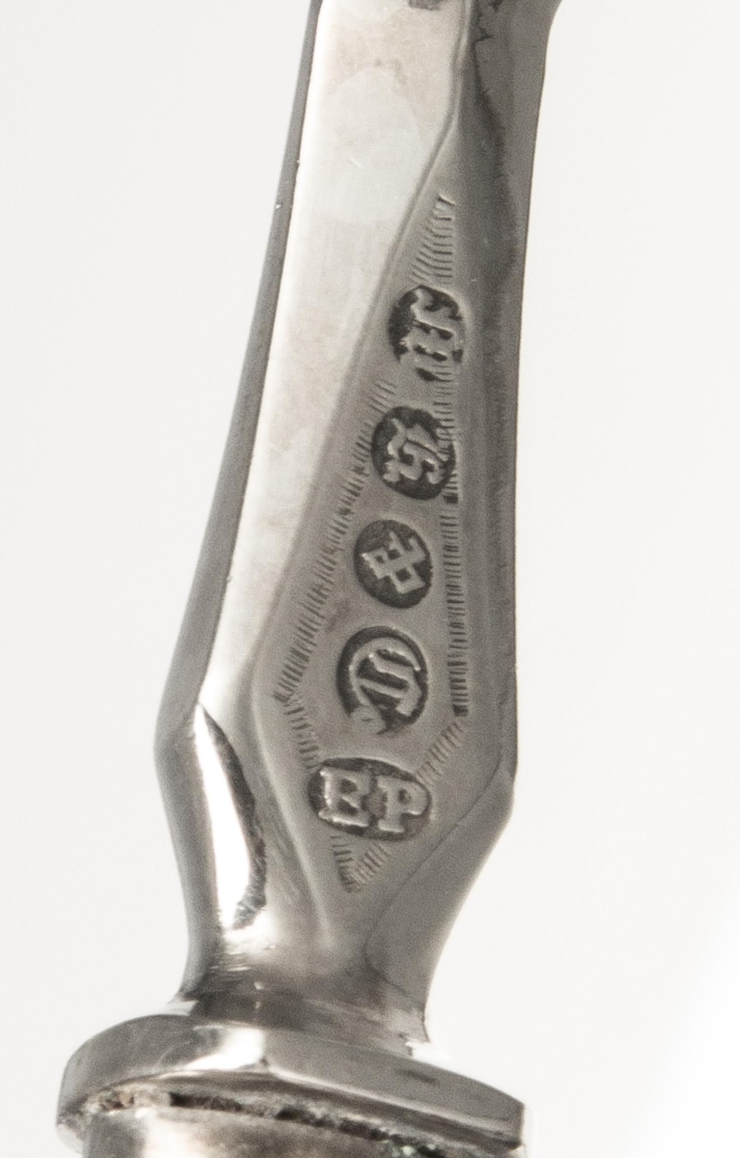 A Group of English Silver Flatware, R. Hovenden & Sons, England 1987, comprising: 6 fish knives 6 forks