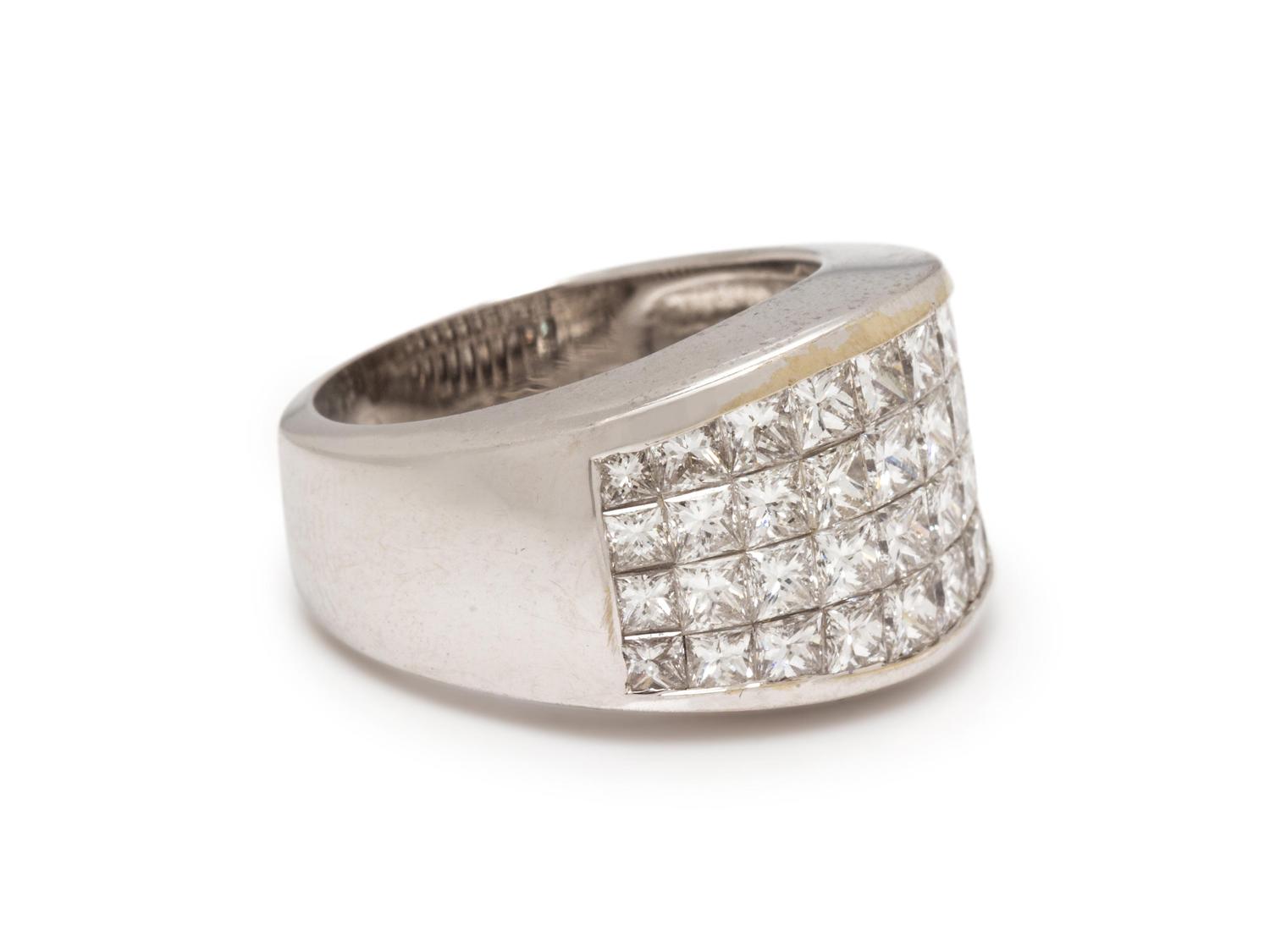 DIAMOND RING