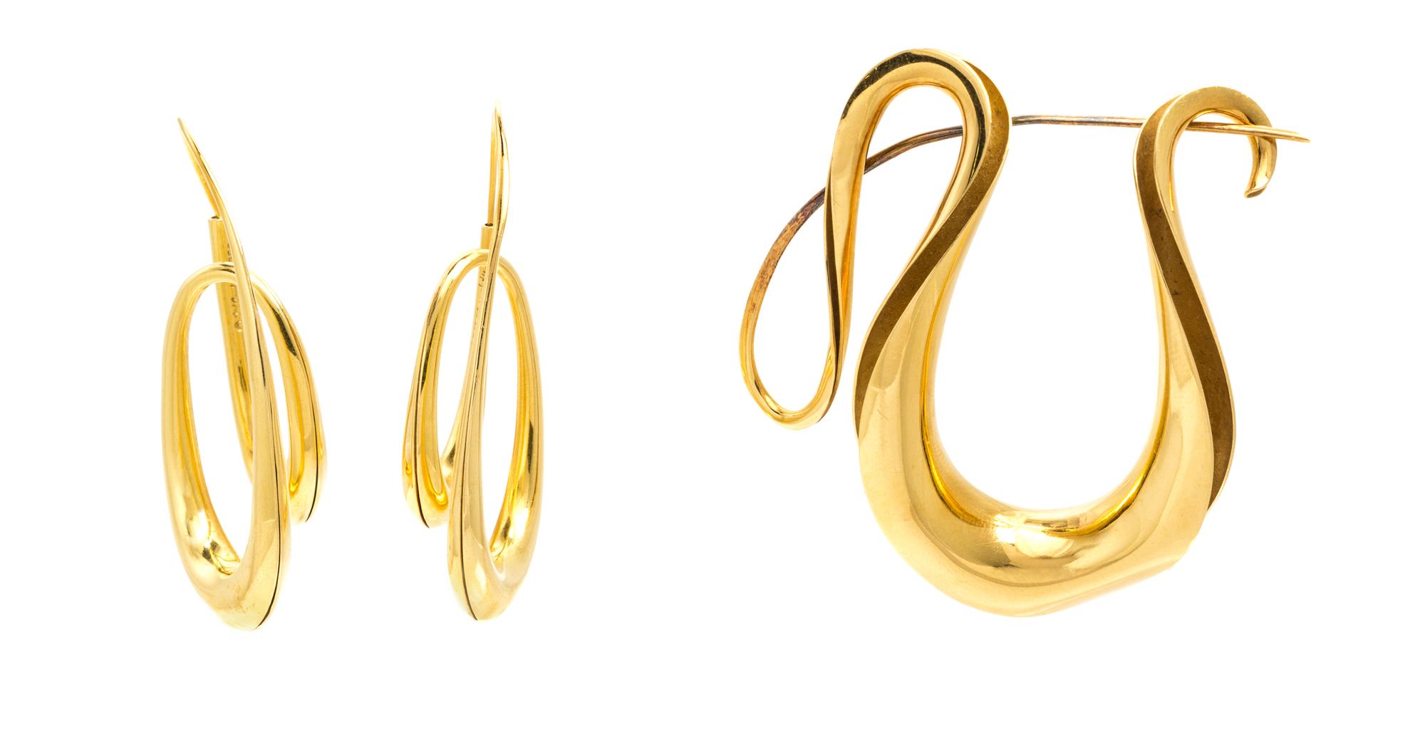 A Collection of 18 Karat Yellow Gold Jewelry, Michael Good, 13.90 dwts.