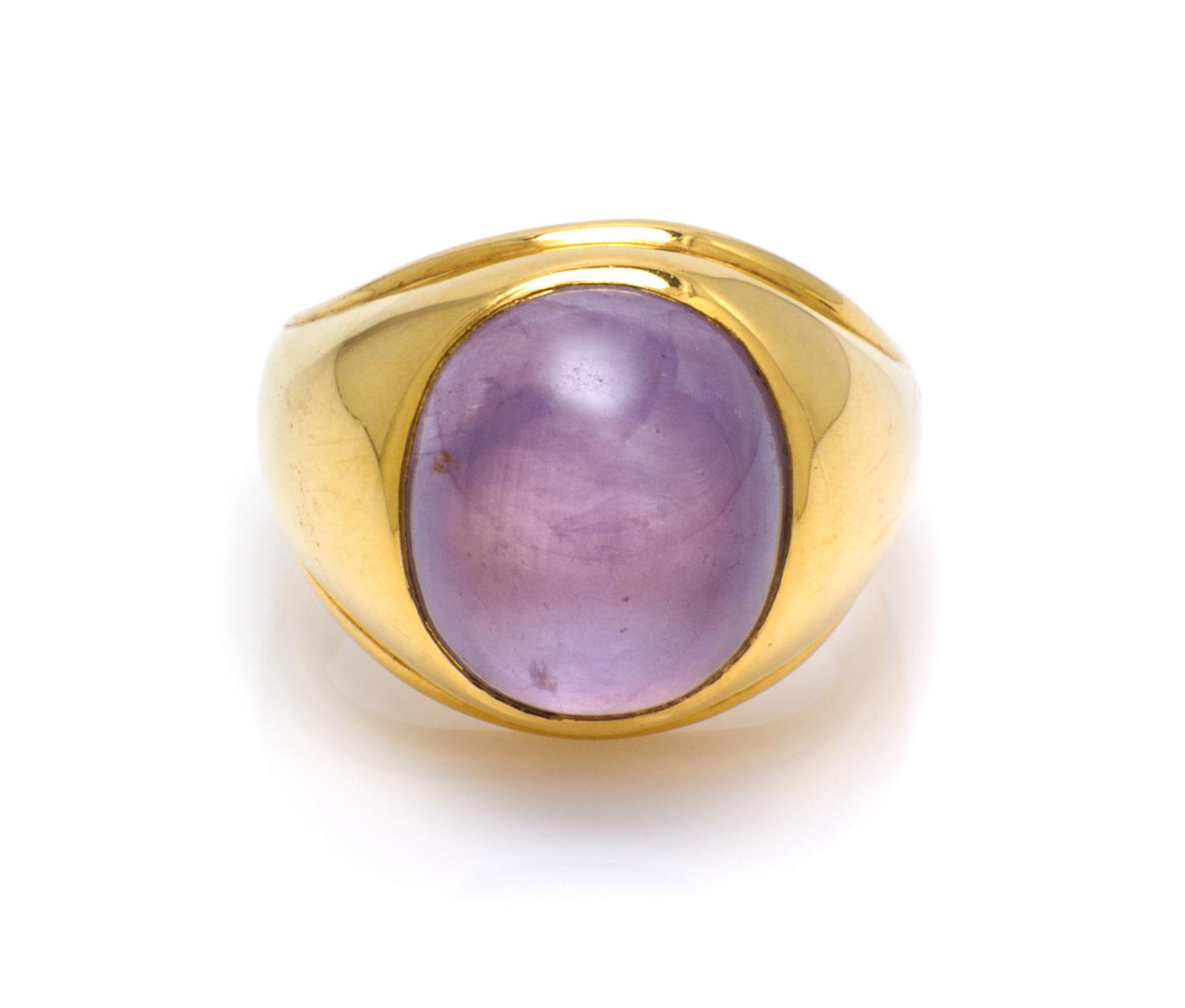 A 22 Karat Yellow Gold and Star Sapphire Ring, 15.50 dwts.