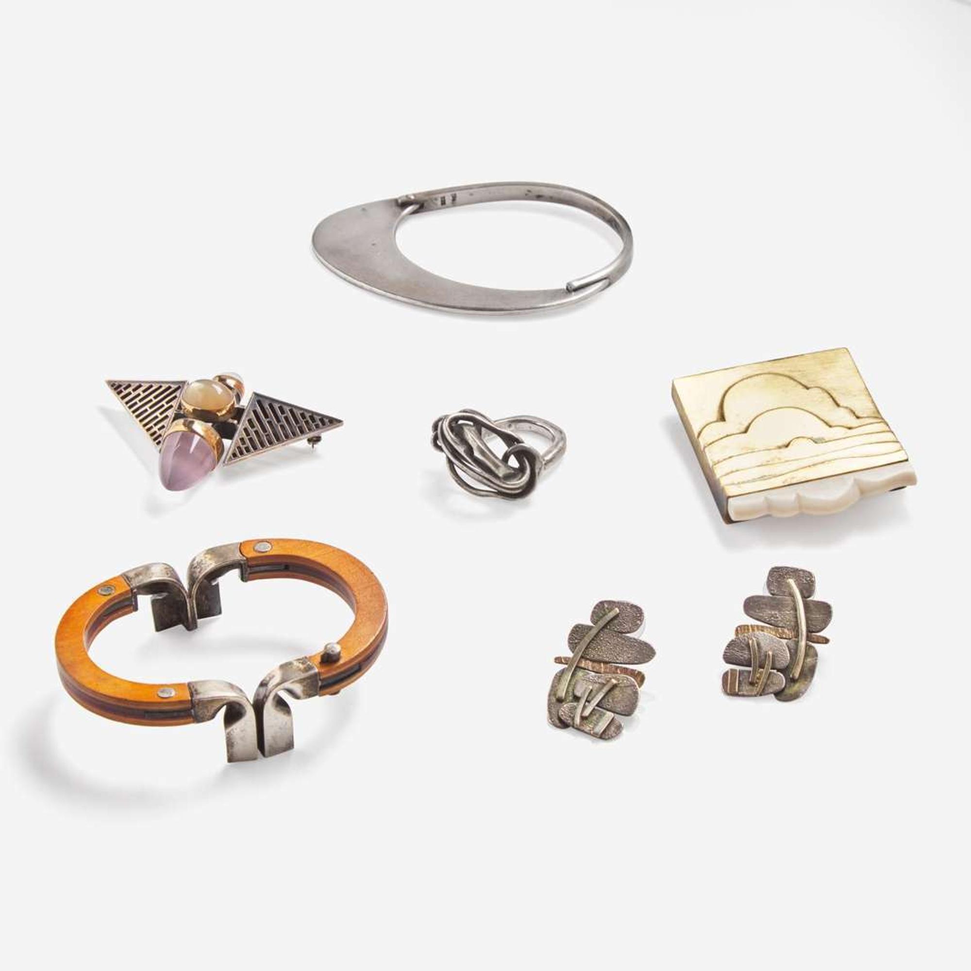 Contemporary Craft A Collection of Contemporary Craft Jewelry, USA, late 20th century
