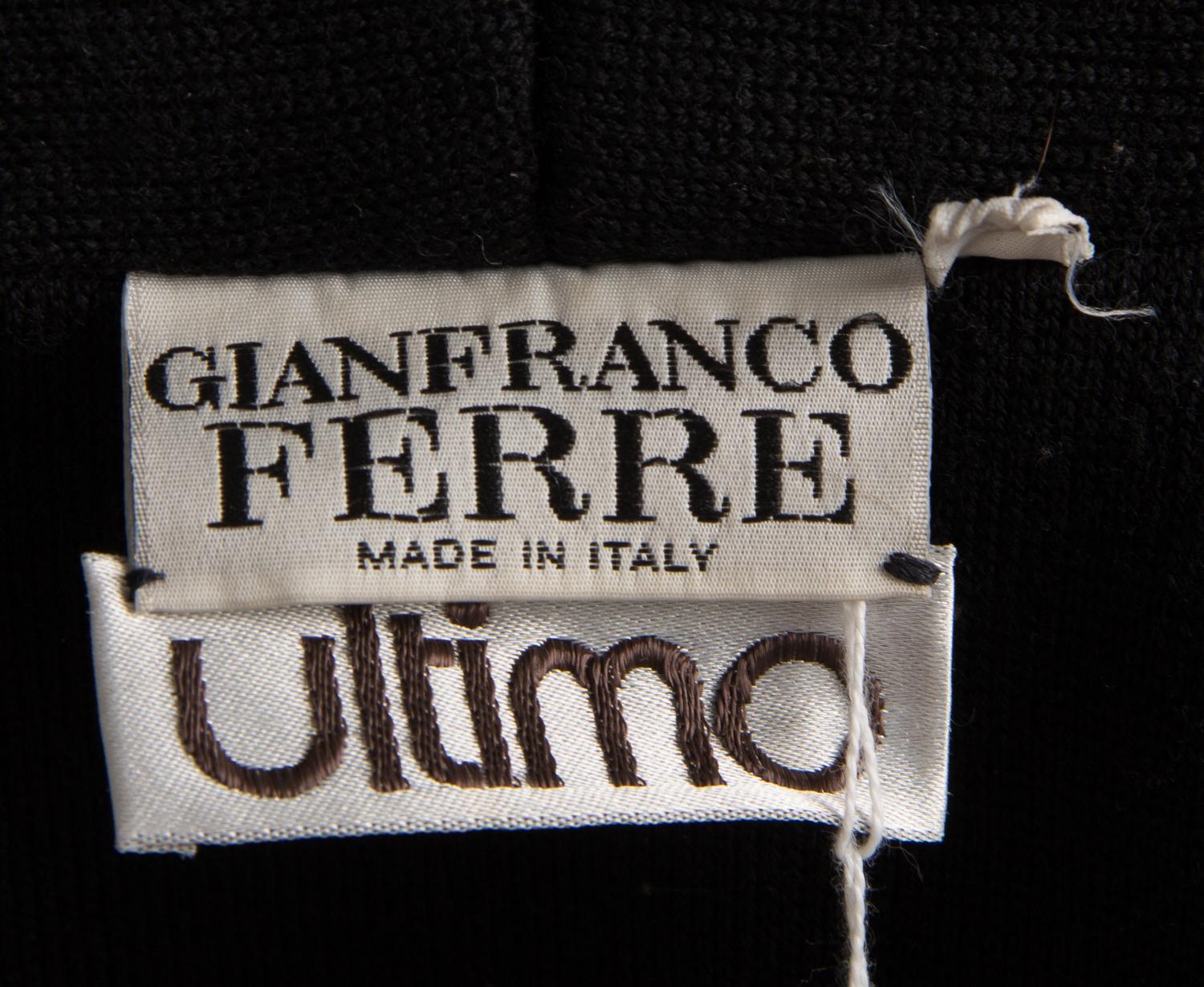 A Gianfranco Ferre Black Wool Coat, Size 40.