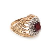 GARNET AND DIAMOND RING