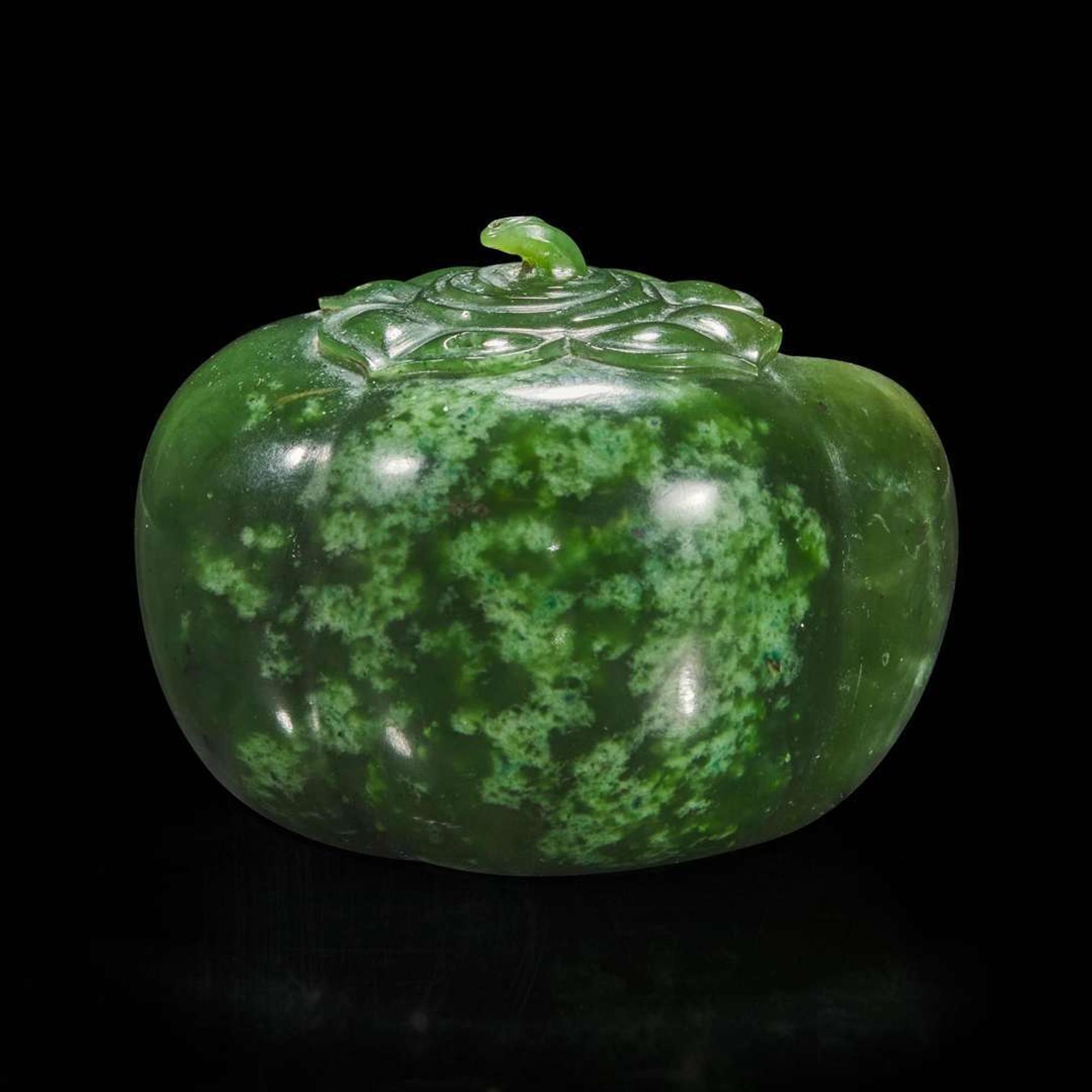 A Chinese carved spinach jade four-lobed persimmon coupe 翠玉四叶柿子形水丞