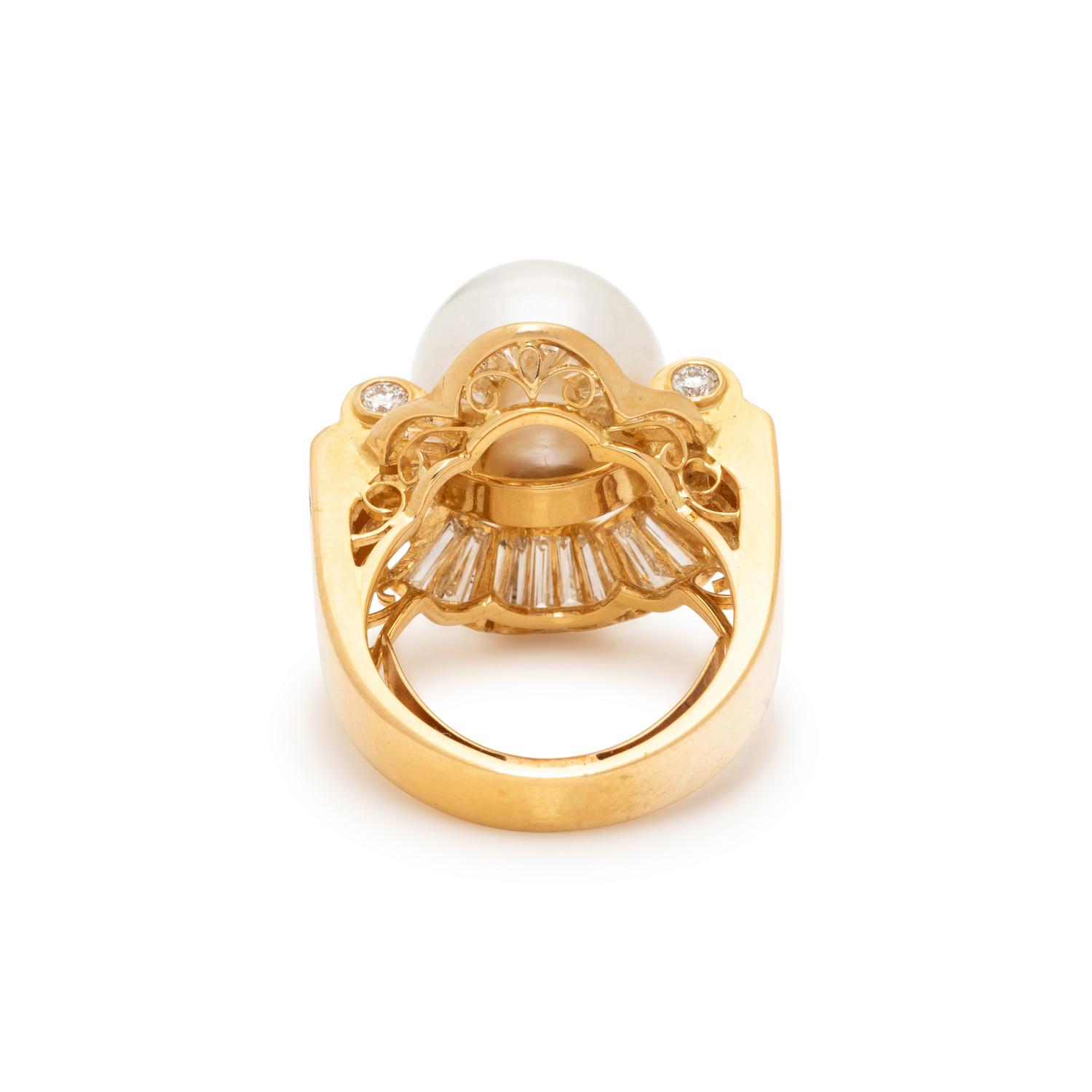 CULTURED PEARL AND DIAMOND RING