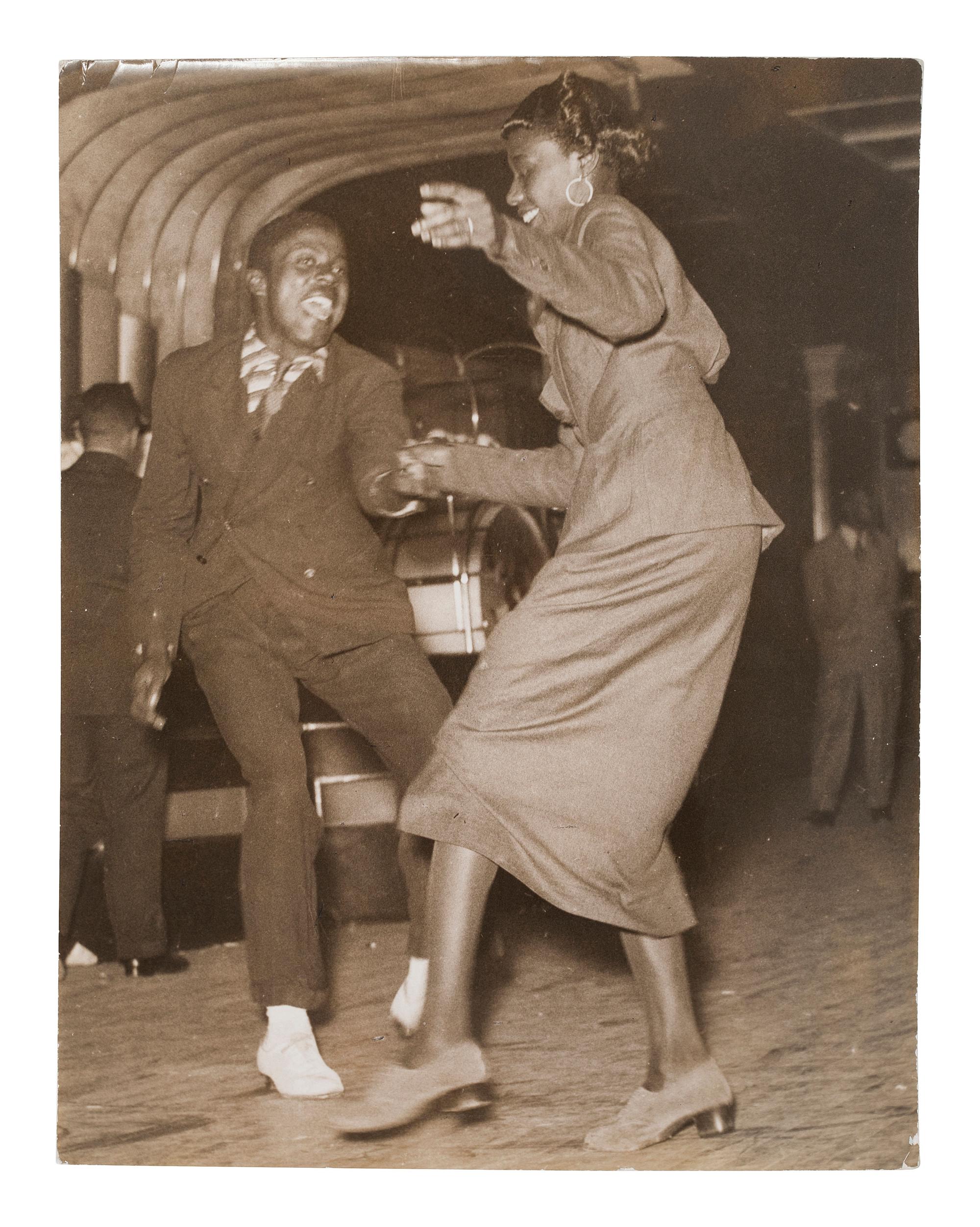 [EARLY PHOTOGRAPHY] -- [MUSIC]. HESS, Otto F. (1906-1968), photographer. Photograph of Harlem dancers, originally taken ca 1940. New York City.