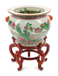 A Chinese Export Porcelain Fish Bowl and Stand