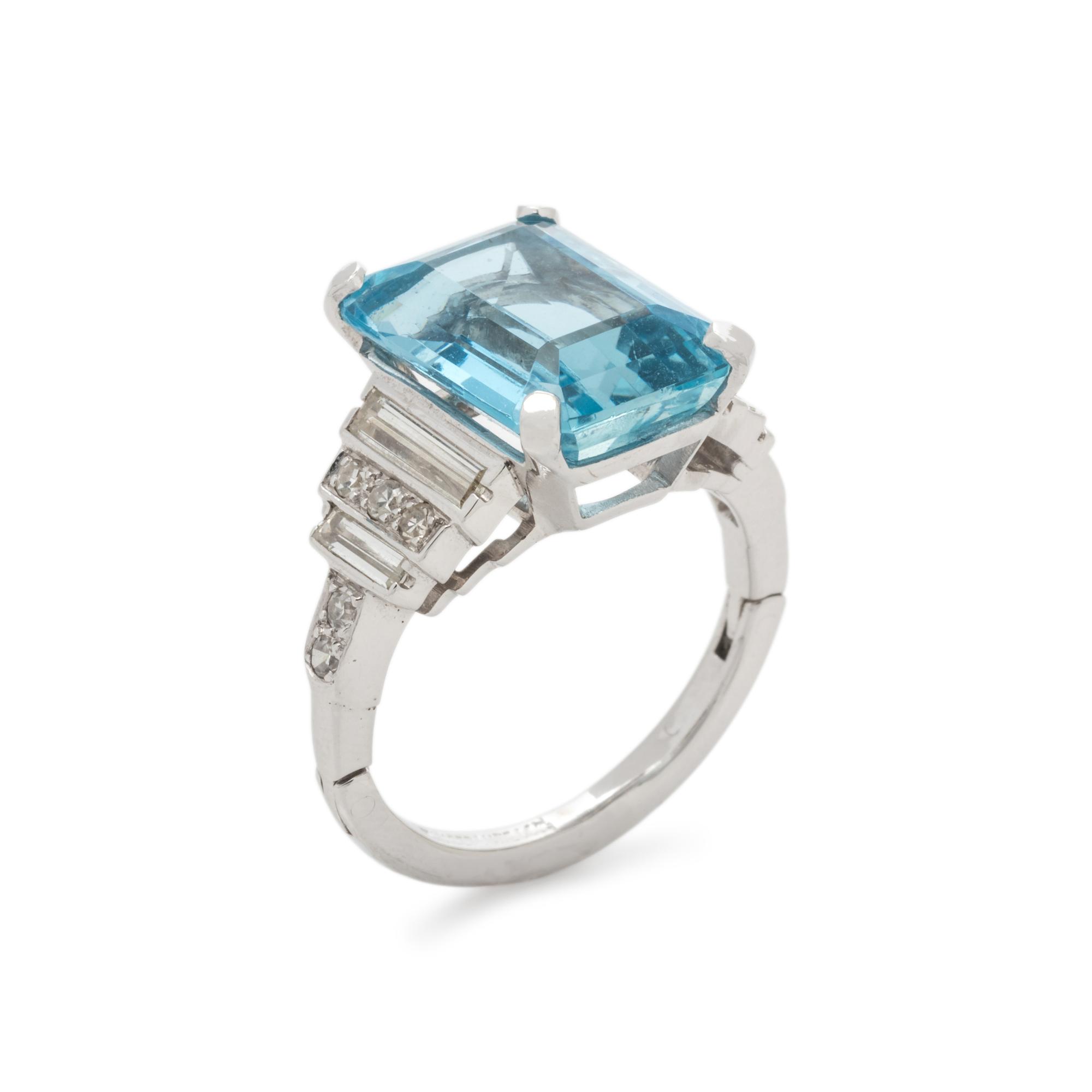 AQUAMARINE AND DIAMOND RING