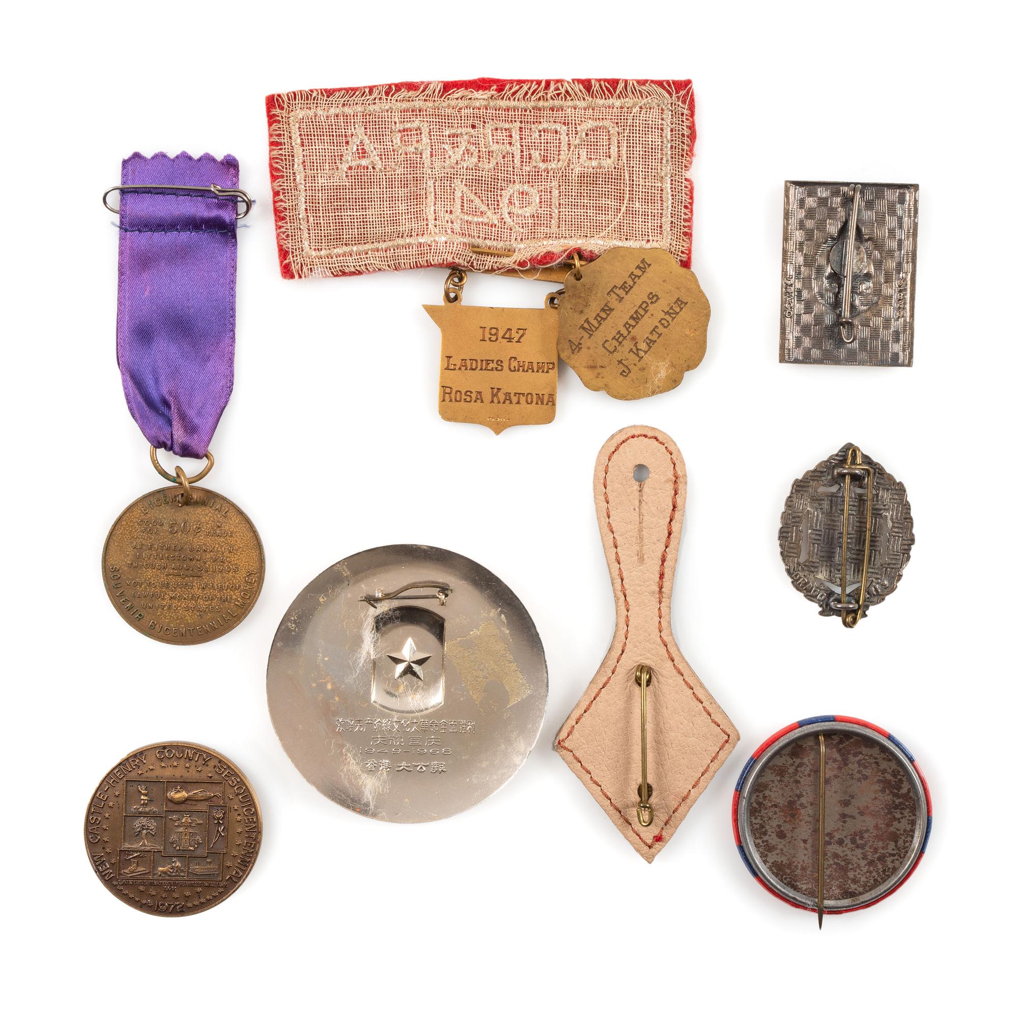 [MILITARIA]. Collection of over 75 late 19th-early 20th century medals, pinbacks, and souvenirs, with books and Civil War ephemera, including:
