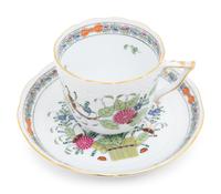 A Herend Porcelain Indian Basket Dinner Service