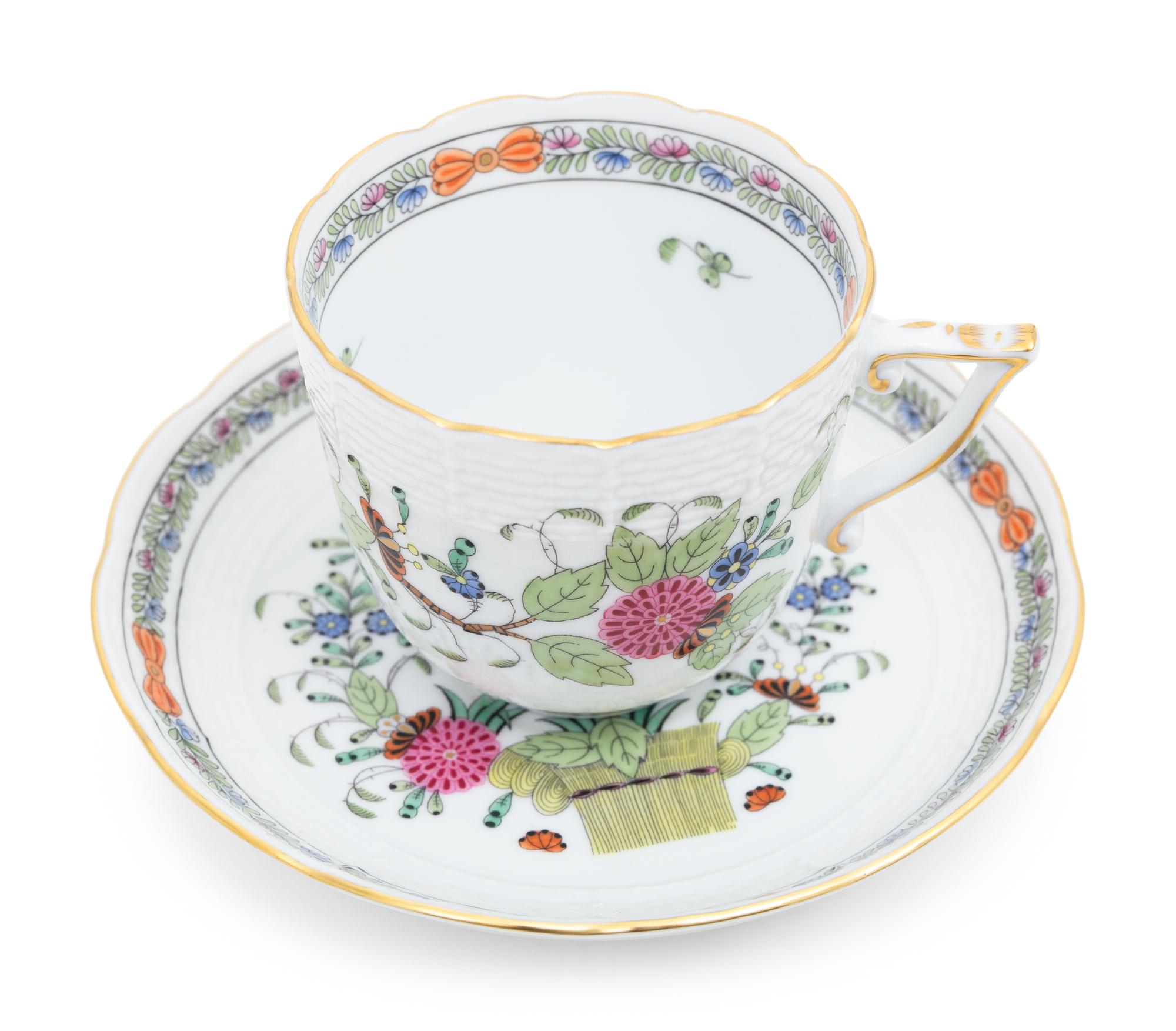 A Herend Porcelain Indian Basket Dinner Service