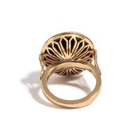 ANTIQUE, YELLOW GOLD AND AGATE CAMEO RING