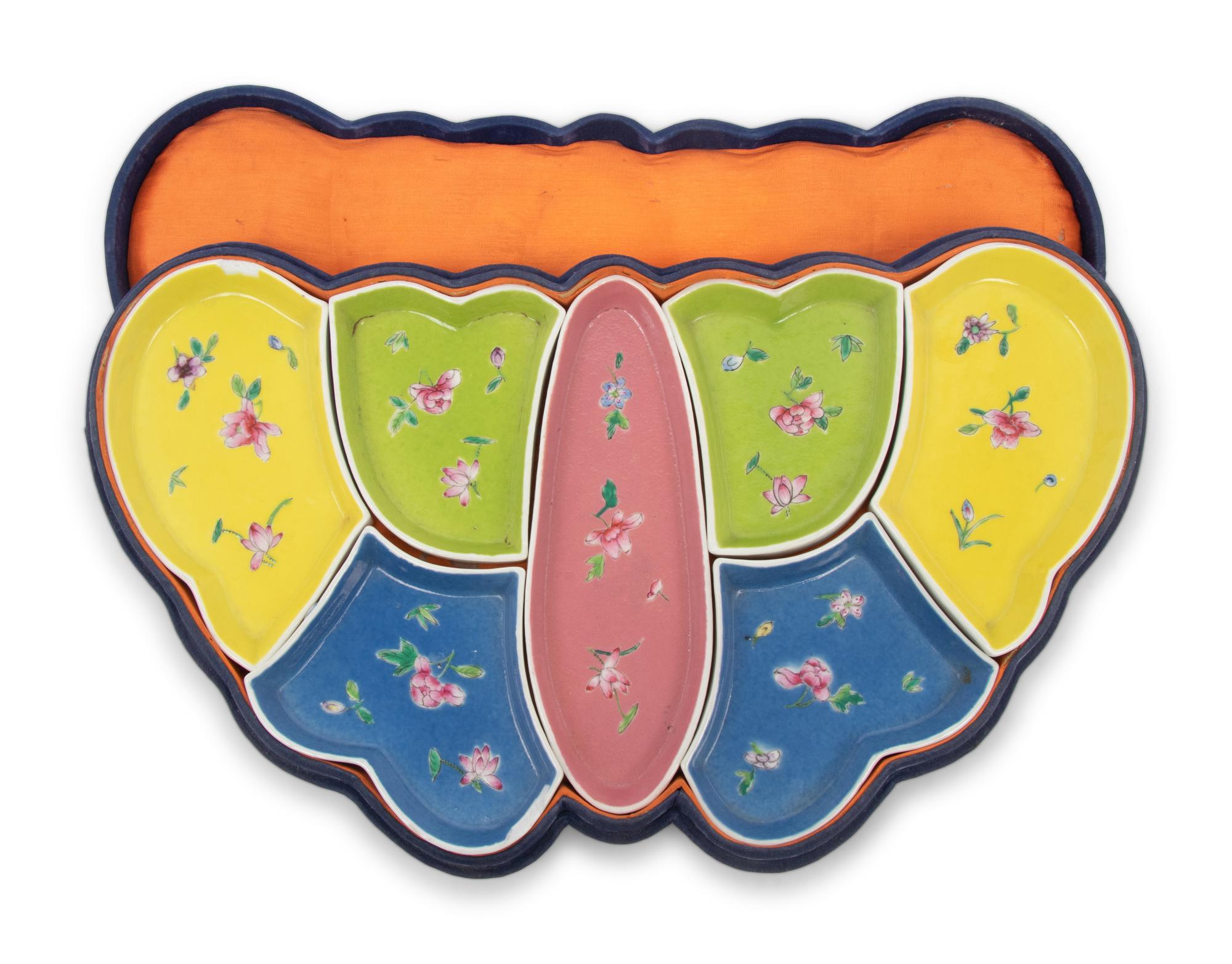 A Chinese Famille Rose Porcelain 'Butterfly' Sweetmeat Set