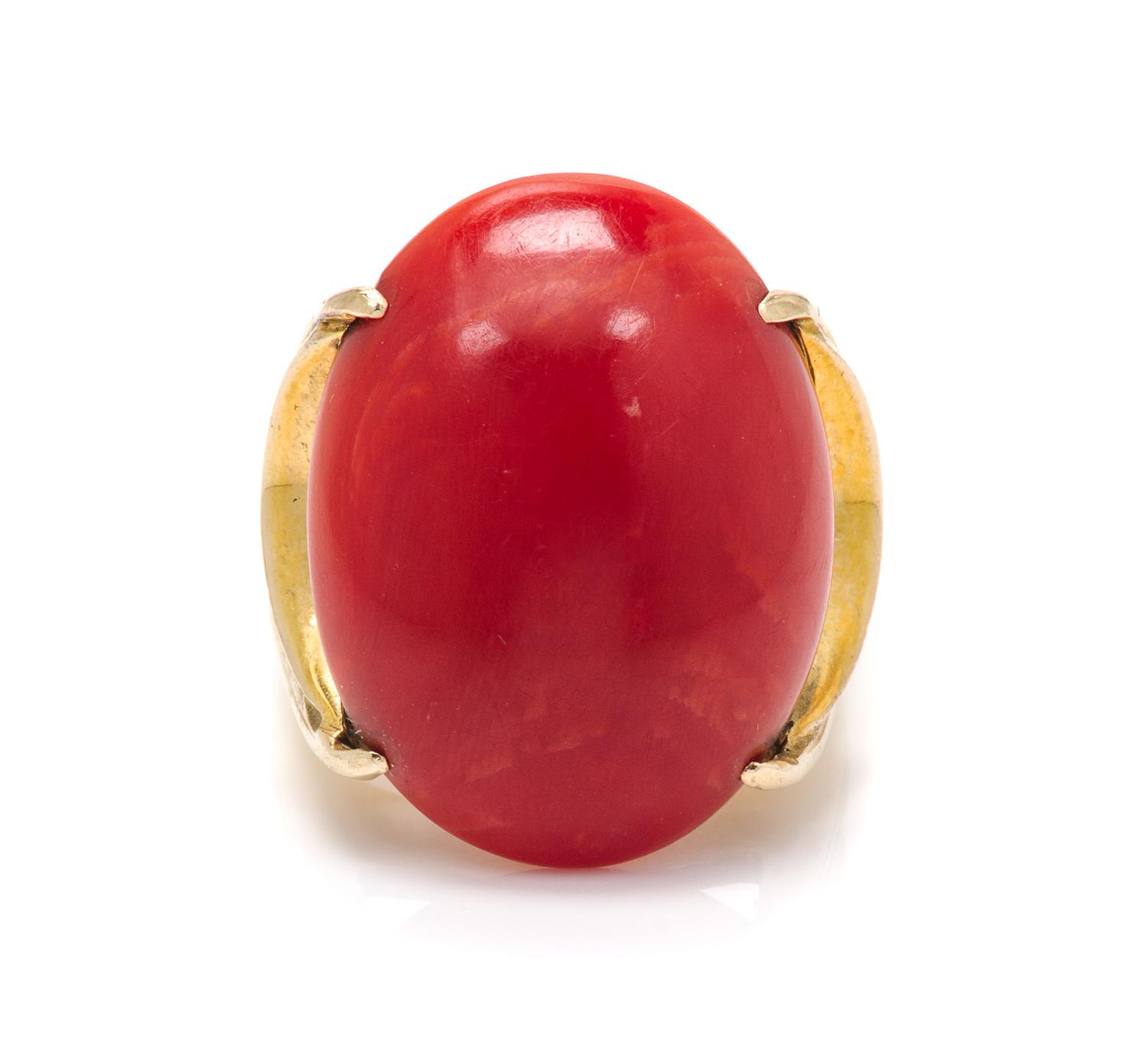 An 18 Karat Yellow Gold and Coral Ring, 8.80 dwts.