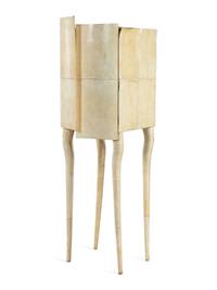 Standing Cabinet