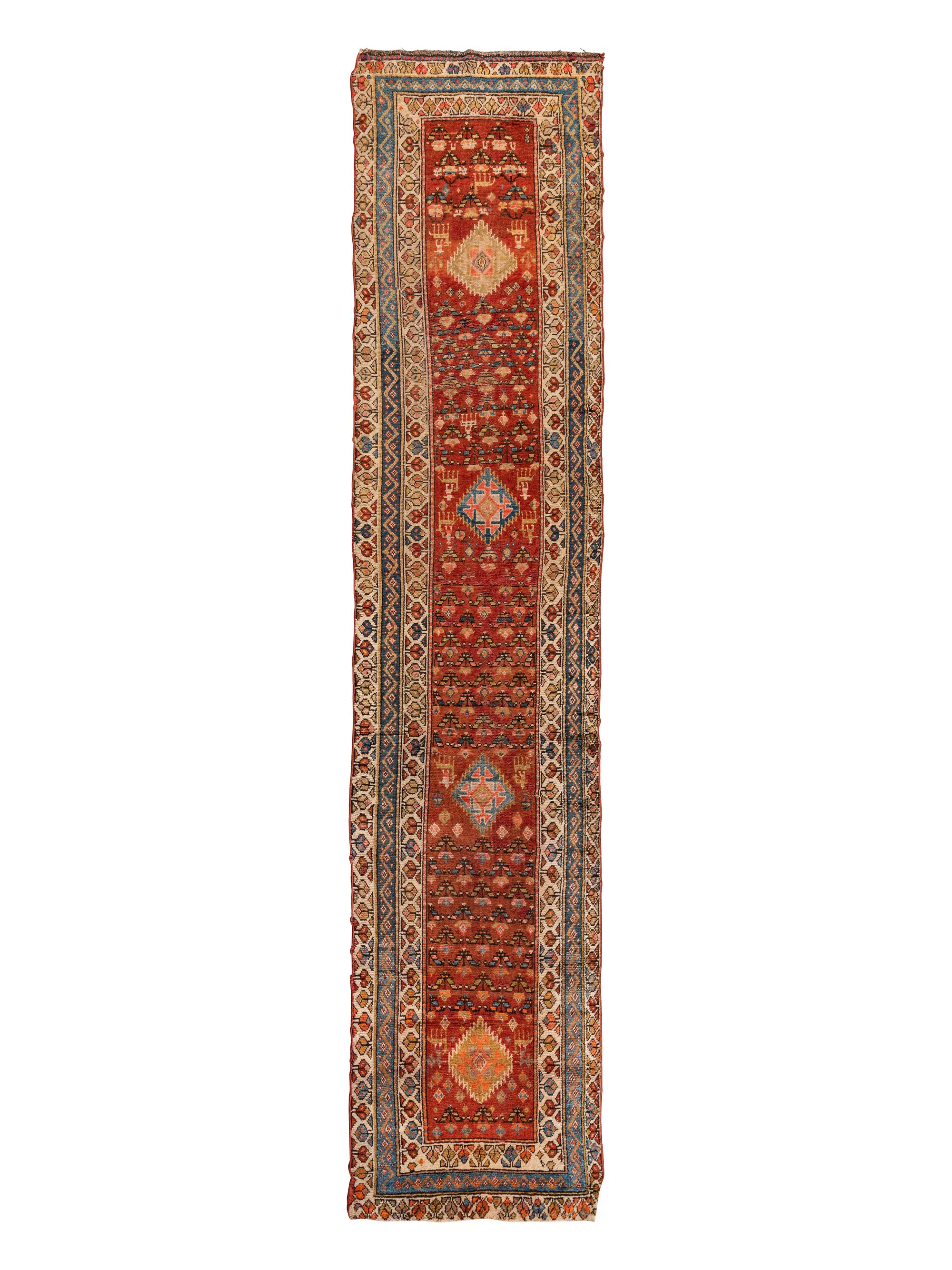 A Bakhtiari Wool Runner