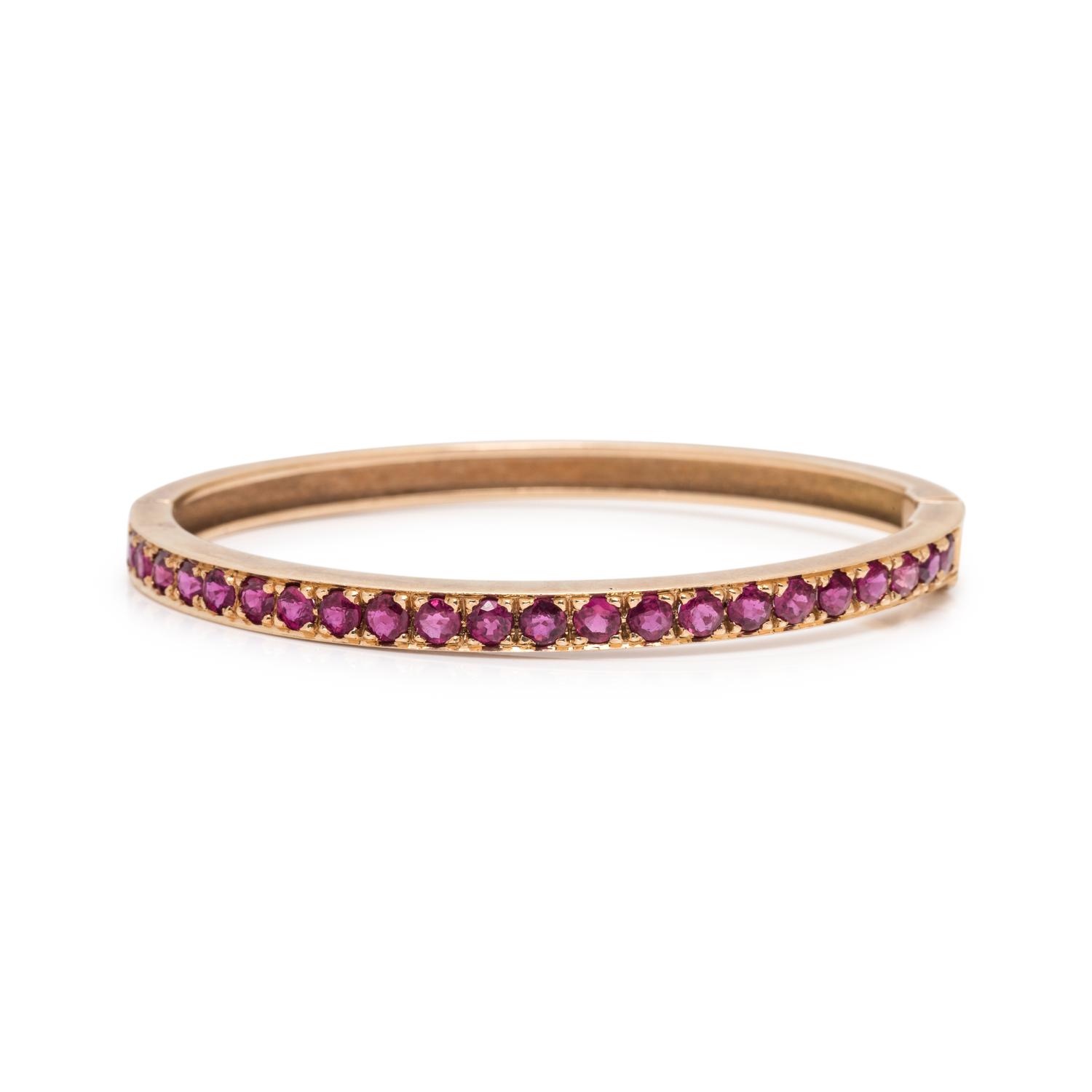 YELLOW GOLD AND SYNTHETIC RUBY BANGLE BRACELET